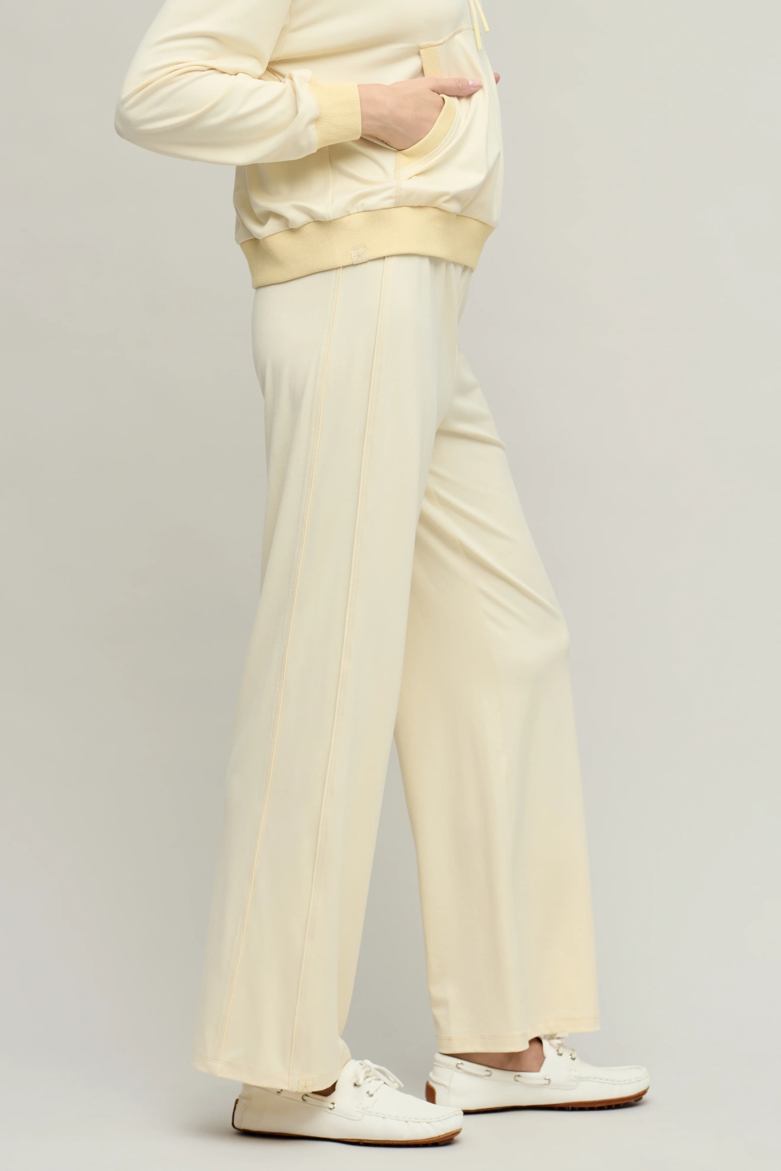 Butterchic Pant With Piping - Image 2