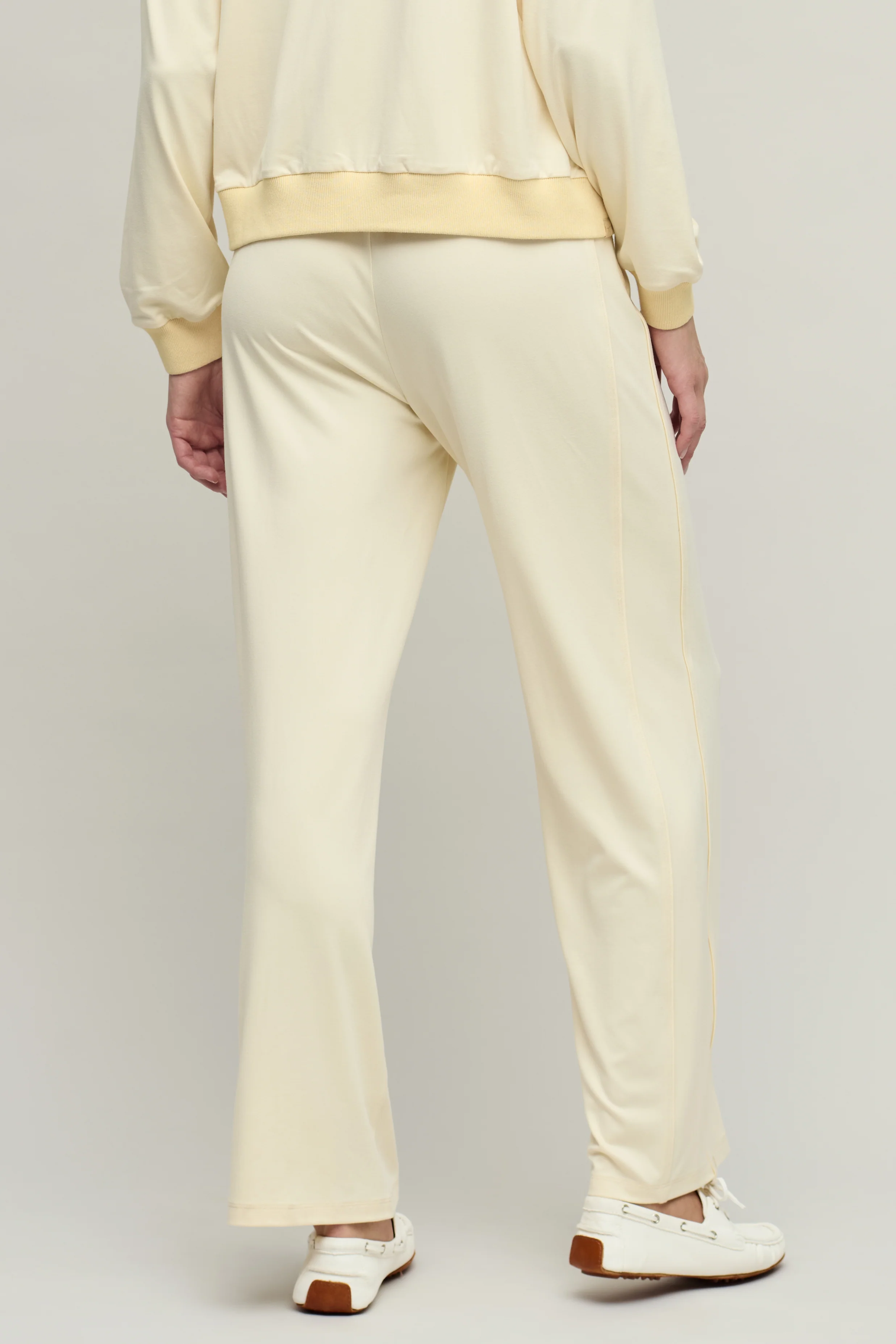 Butterchic Pant With Piping - Image 3
