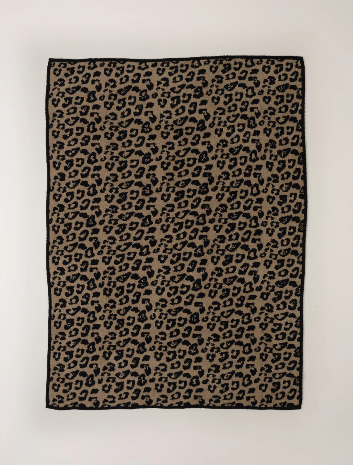 CozyChic® Barefoot in the Wild® Throw - Image 10