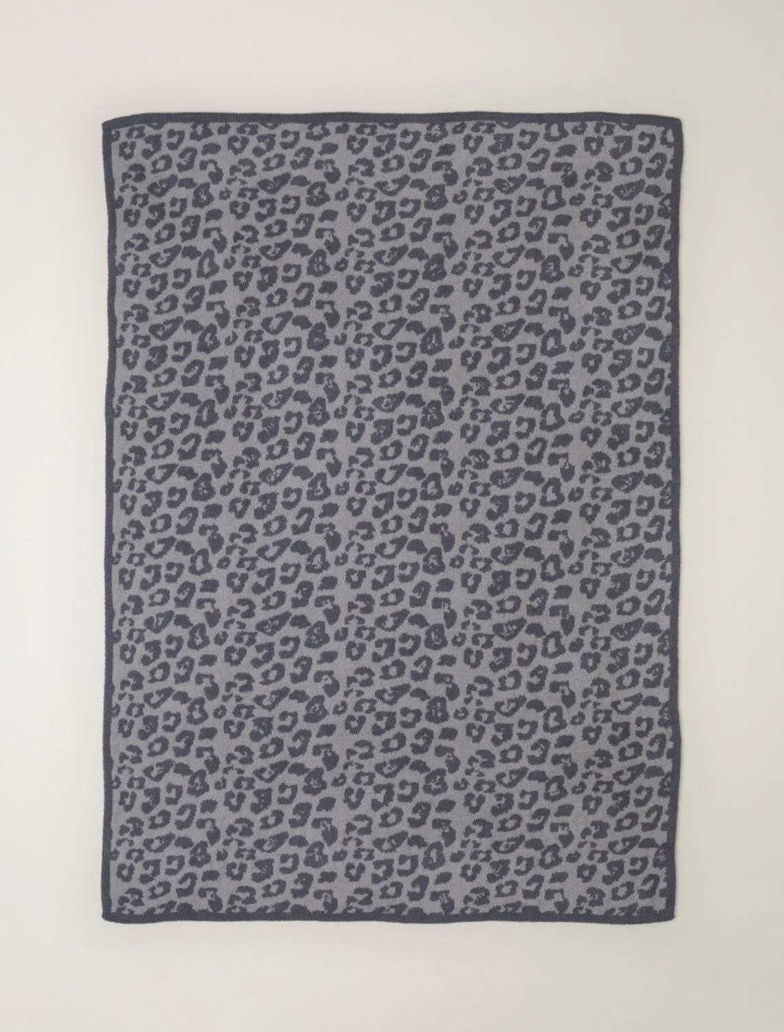 CozyChic® Barefoot in the Wild® Throw - Image 18