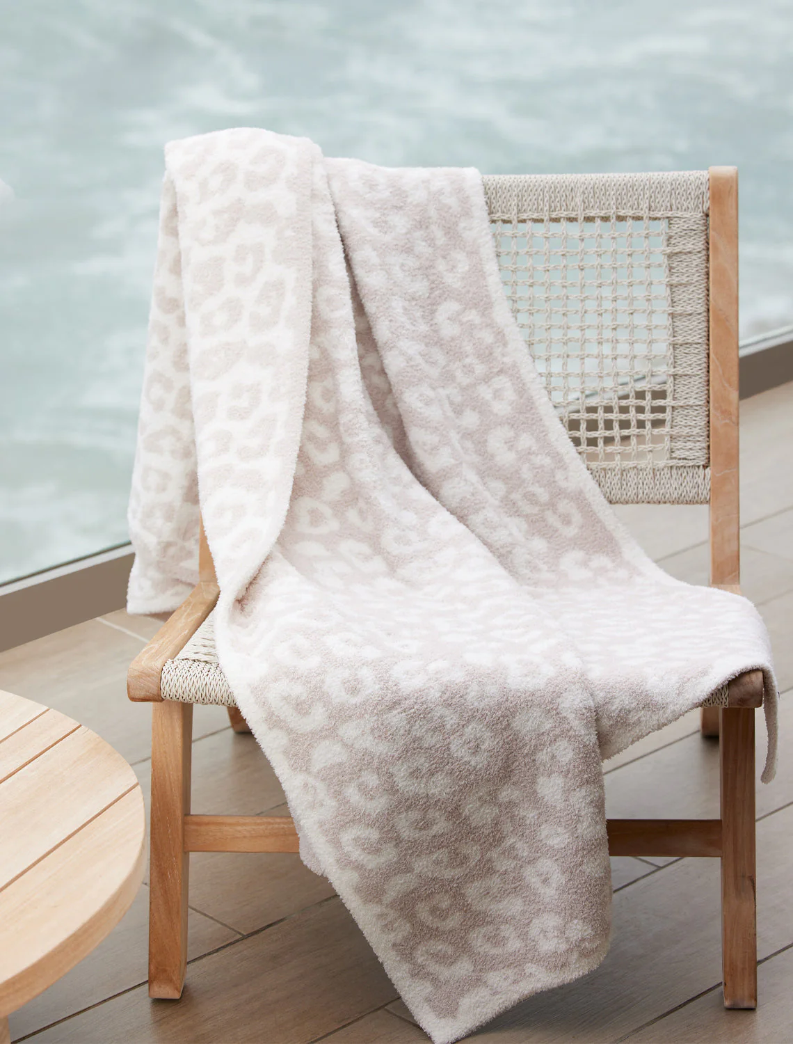 CozyChic® Barefoot in the Wild® Throw - Image 25