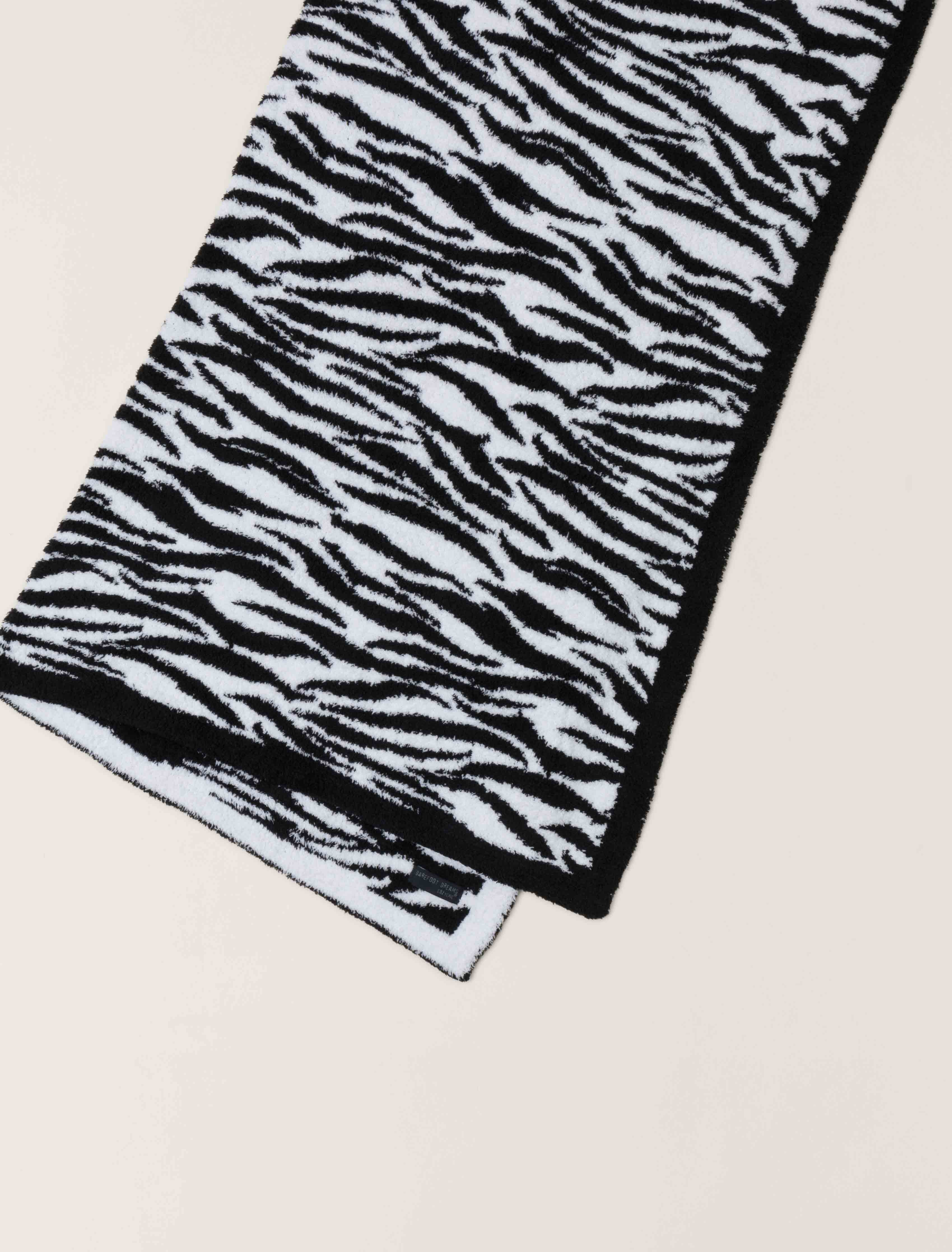 CozyChic® Tiger Print Blanket - Image 4