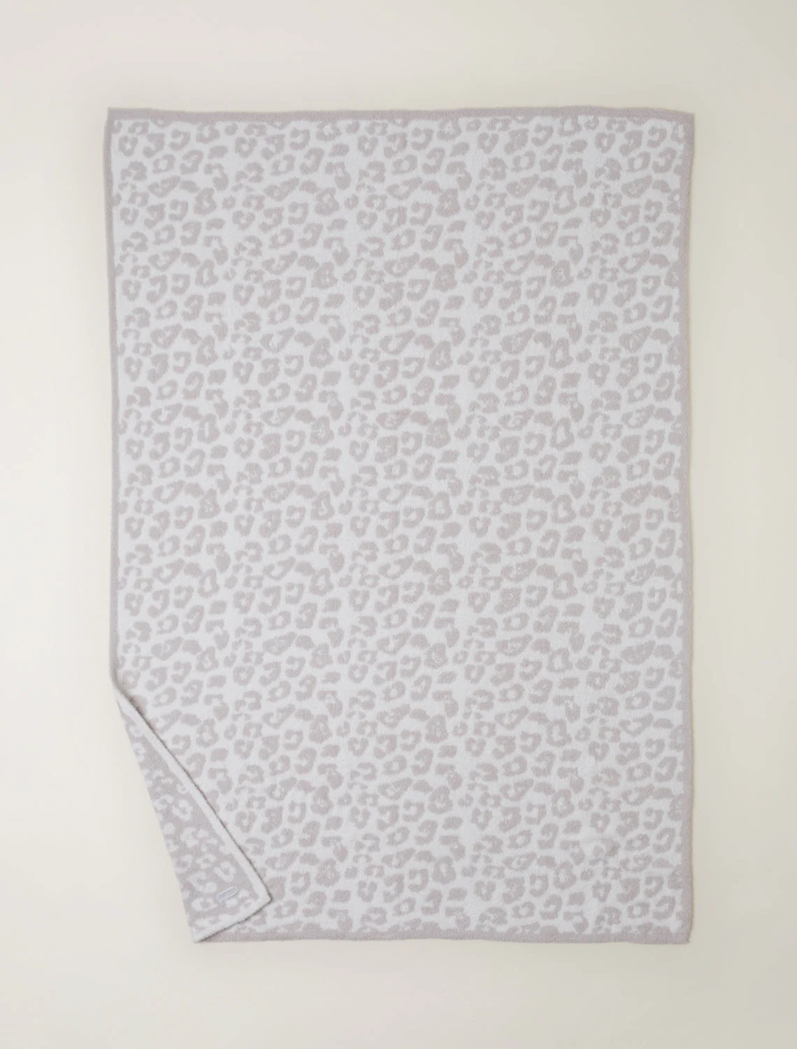 CozyChic® Barefoot in the Wild® Throw - Image 7