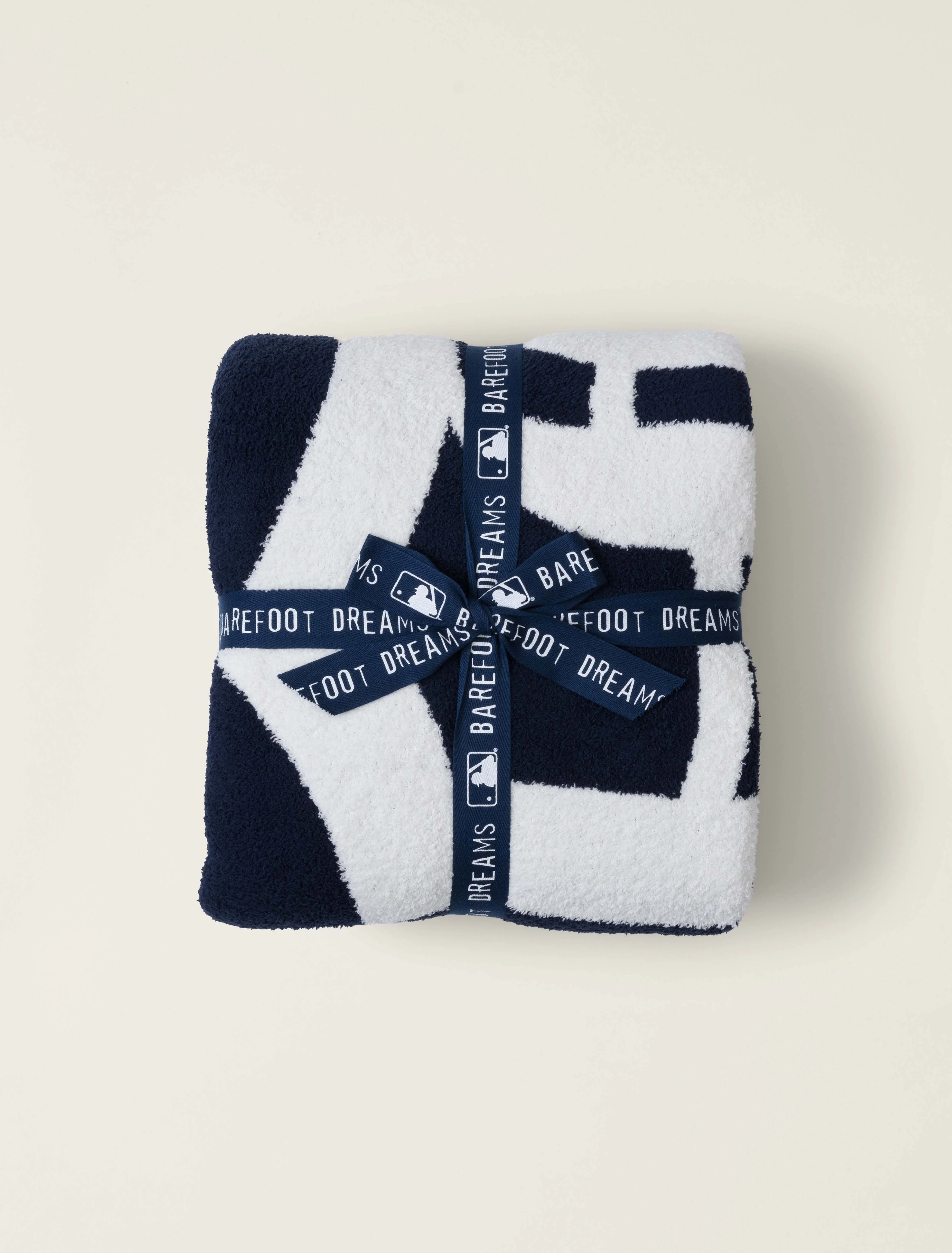CozyChic® Detroit Tigers™ Throw