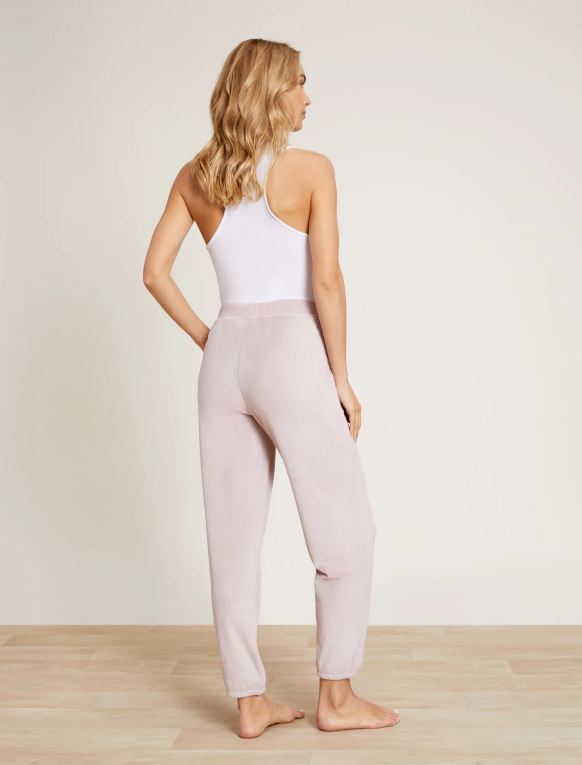LuxeChic® Jogger - Image 2
