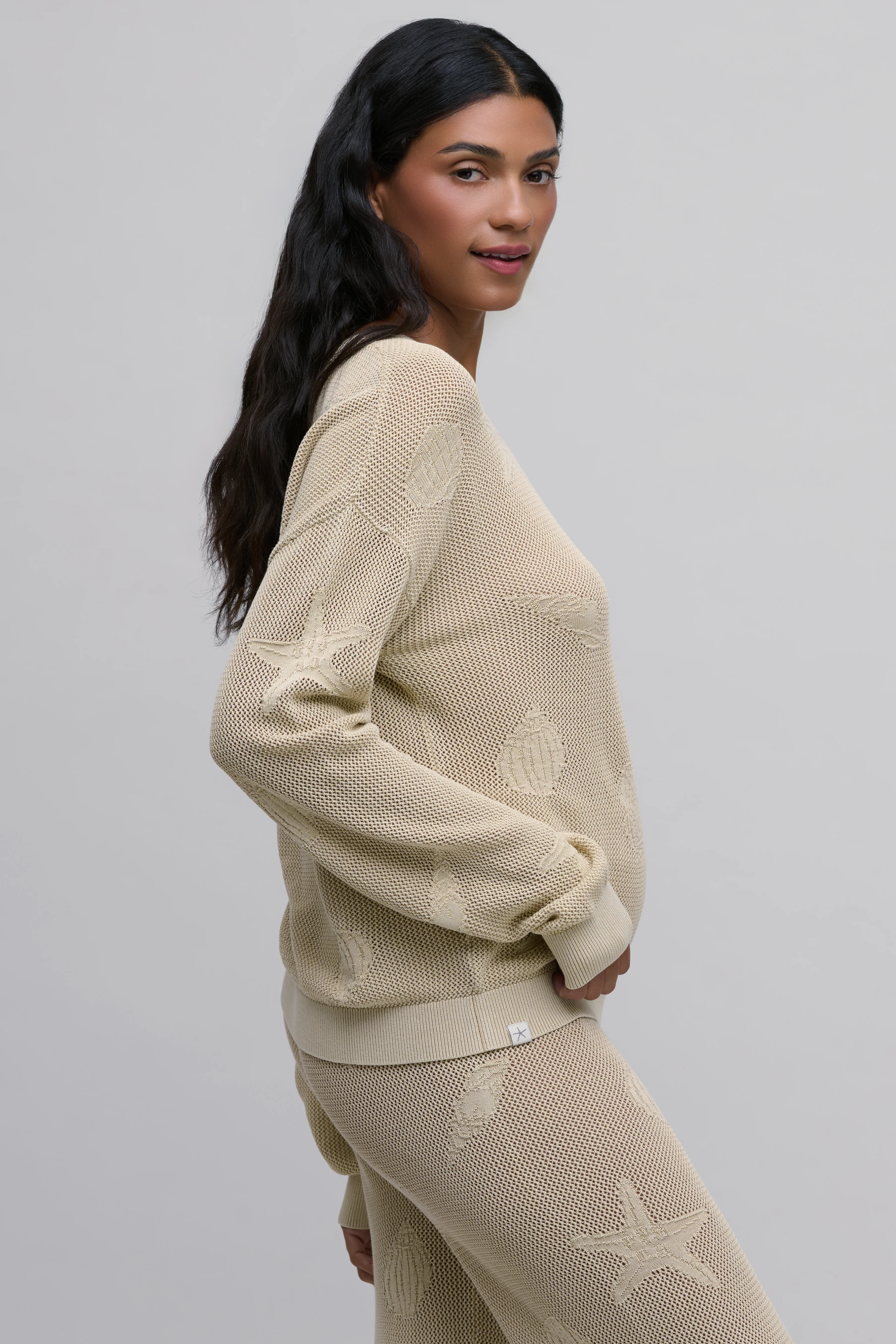 Sunbleached Shell Motif Crew Neck Pullover - Image 2